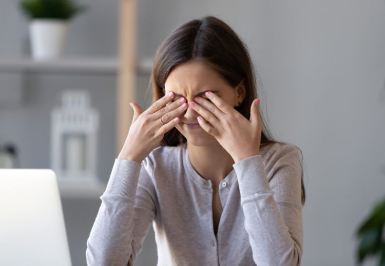 Síndrome do olho seco – Causas e tratamento